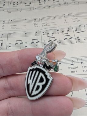 Warner Bros. Bugs Bunny Pin - Black, Silver & Orange